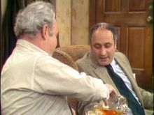 Vic Tayback photo