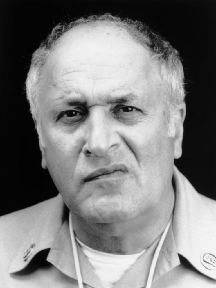 Vic Tayback