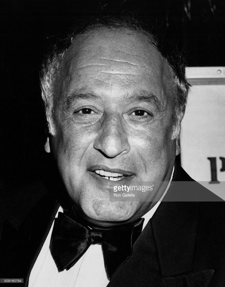 Vic Tayback