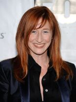 Vicki Lewis