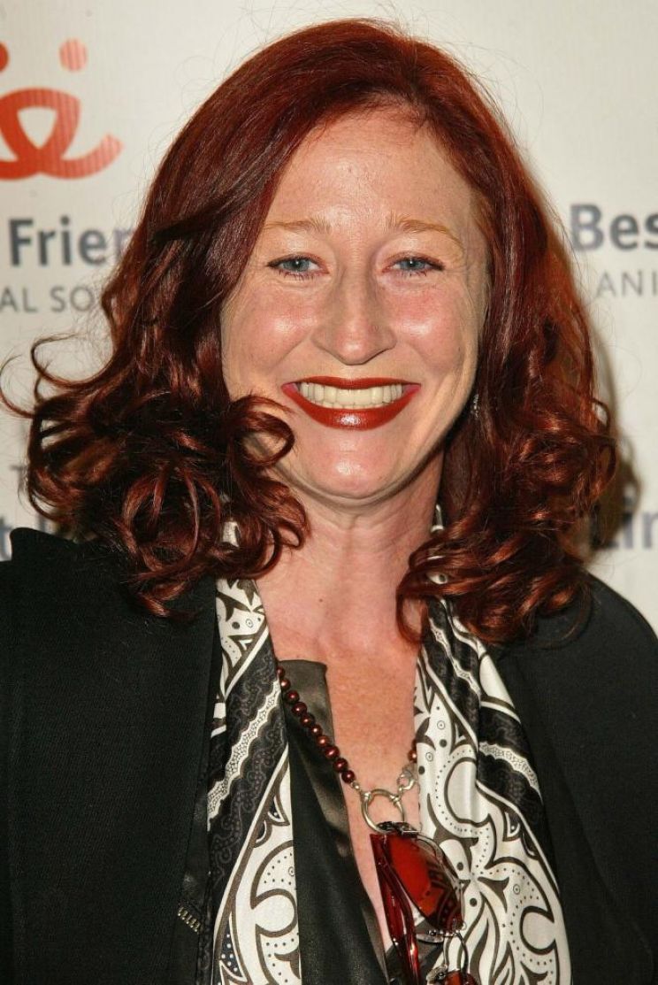 Vicki Lewis