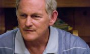 Victor Garber