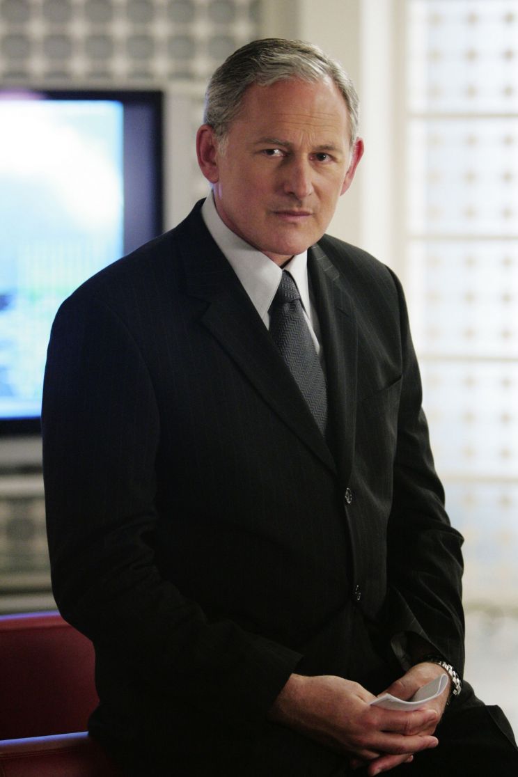 Victor Garber