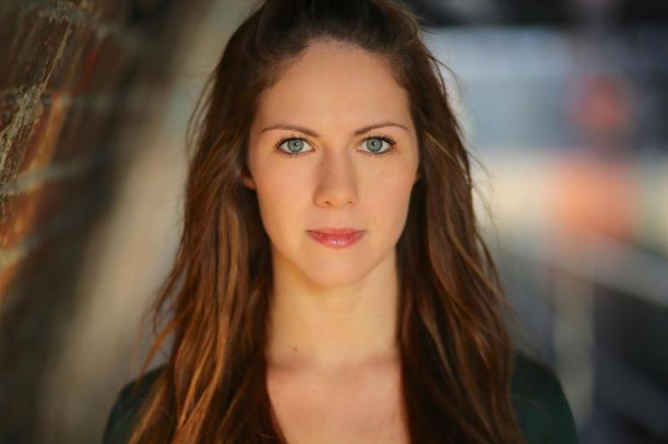 Victoria Scott