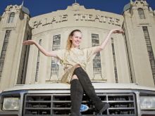 Victoria Thaine photo