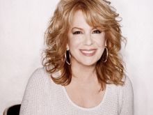 Vikki Carr