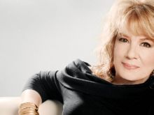Vikki Carr