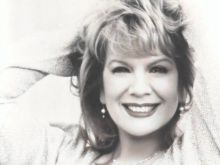 Vikki Carr