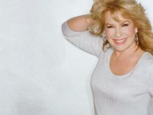 Vikki Carr