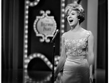 Vikki Carr
