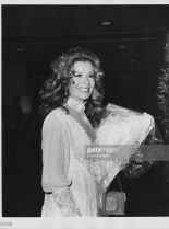 Vikki Carr