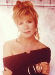 Vikki Carr