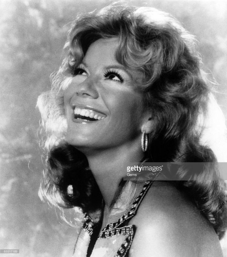 Vikki Carr