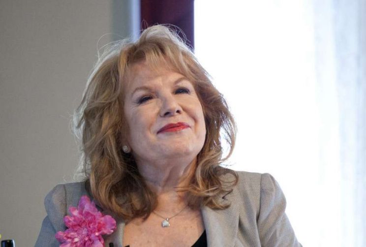 Vikki Carr