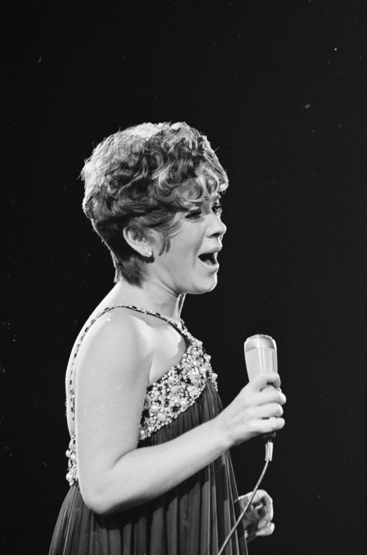 Vikki Carr