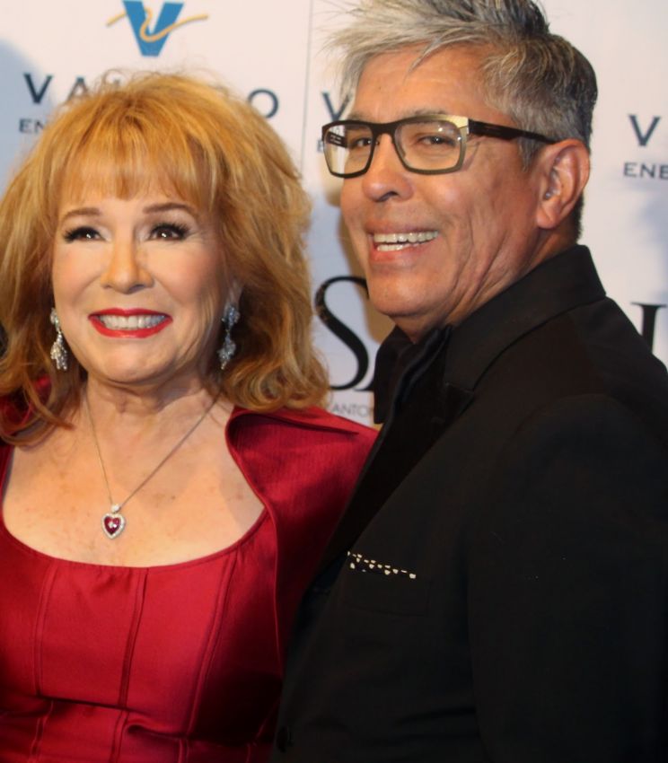 Vikki Carr