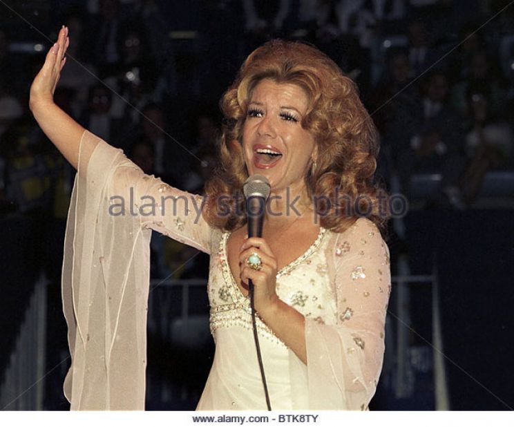 Vikki Carr