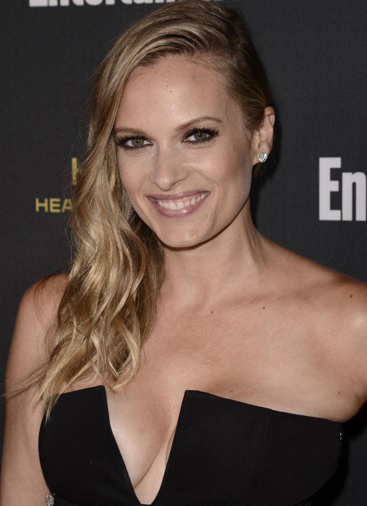 Vinessa Shaw.