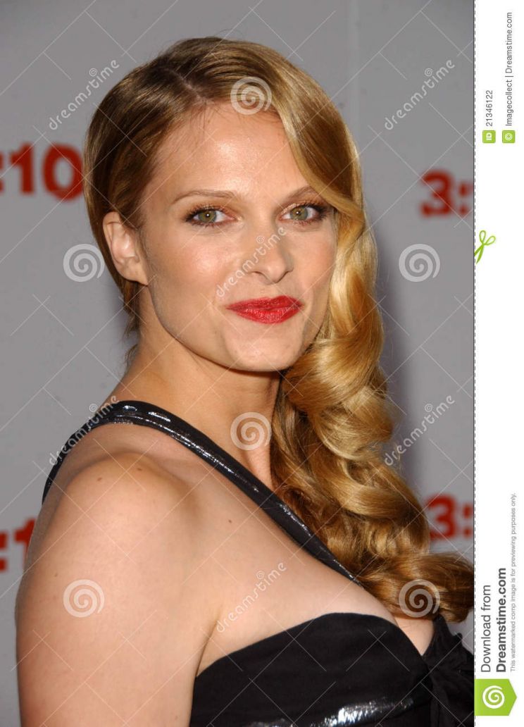 Vinessa Shaw