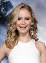 Virginia Gardner photo