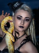 Vivian Kyle photo