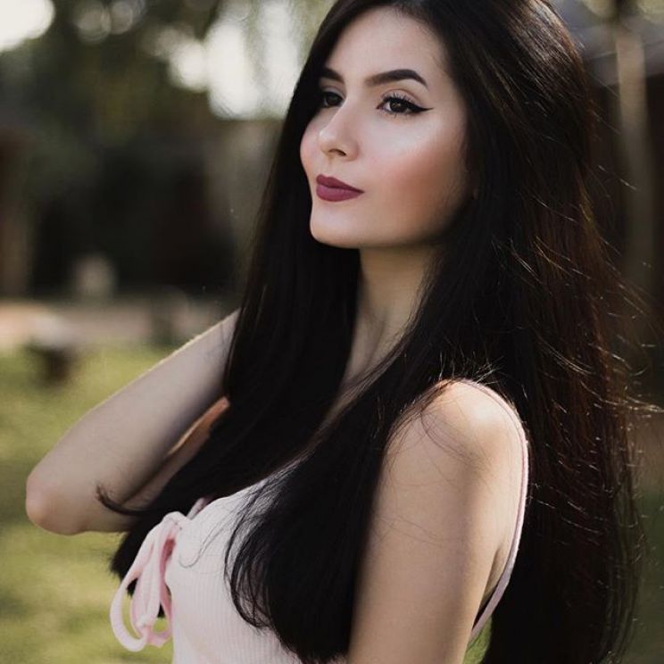 Vivian Schilling