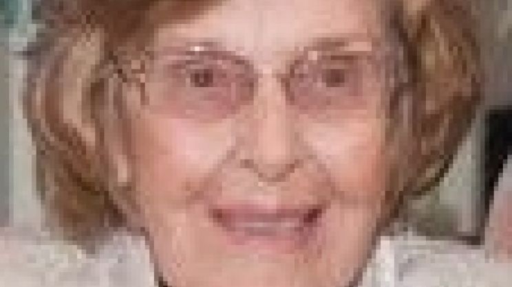 Vivian Schmitt