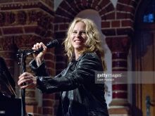 Vonda Shepard