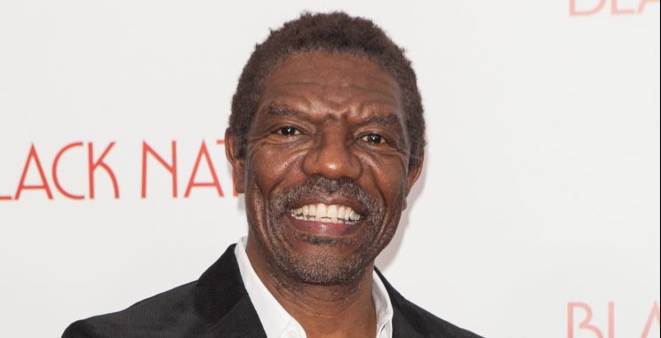 Vondie Curtis-Hall