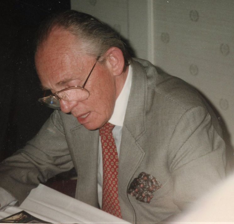 Wally Wingert