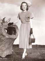Wanda Hendrix photo