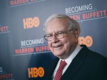 Warren Buffett #2241266 picture (Landscape Medium)