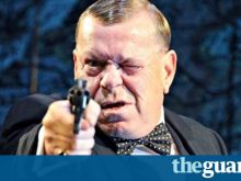 Warren Clarke