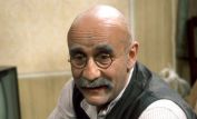 Warren Mitchell