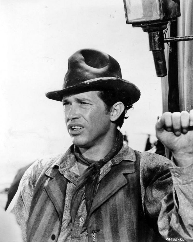 Warren Oates