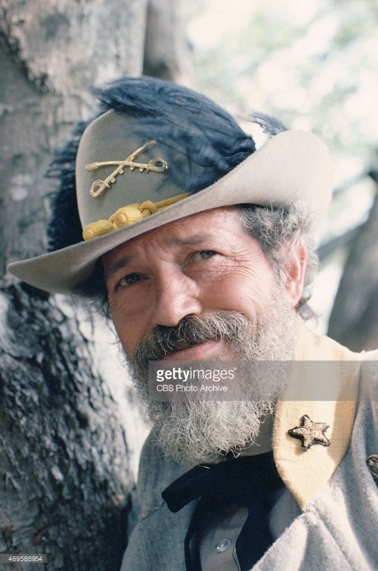 Warren Oates