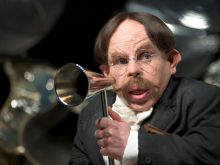 Warwick Davis
