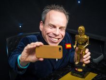 Warwick Davis