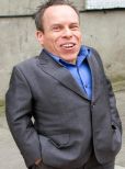 Warwick Davis