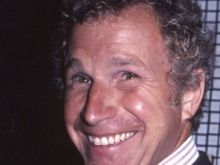 Wayne Rogers