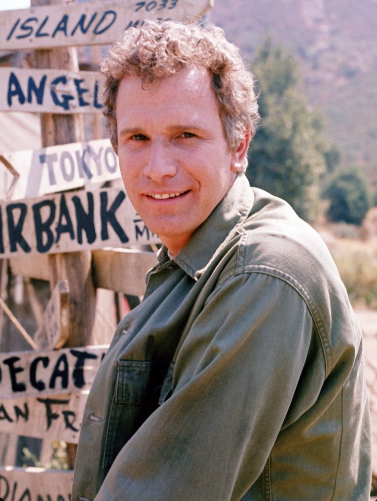 Pictures of Wayne Rogers