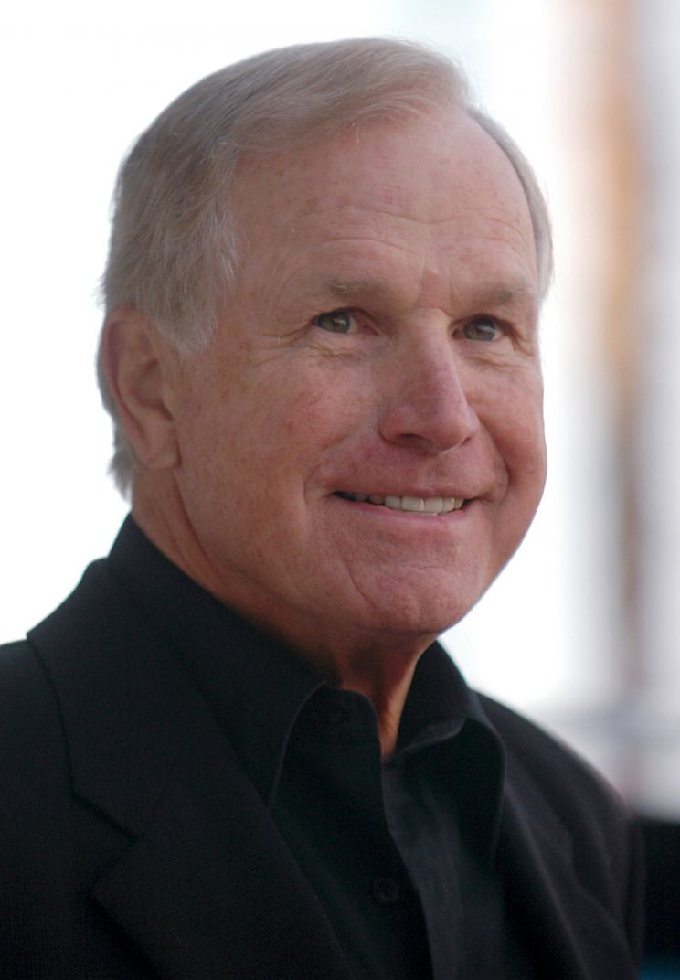 Wayne Rogers