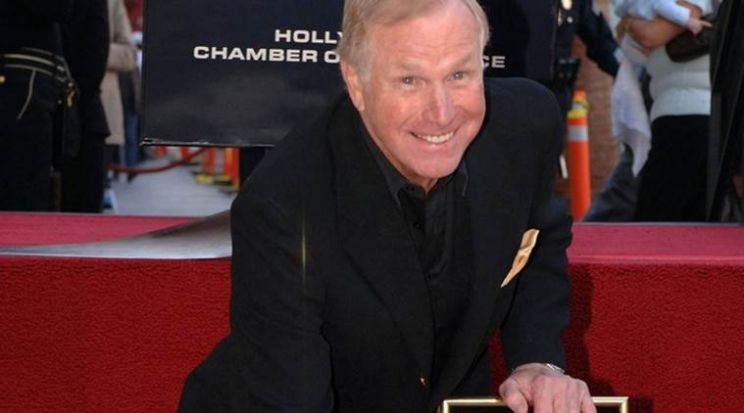 Wayne Rogers
