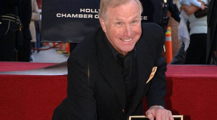 Wayne Rogers