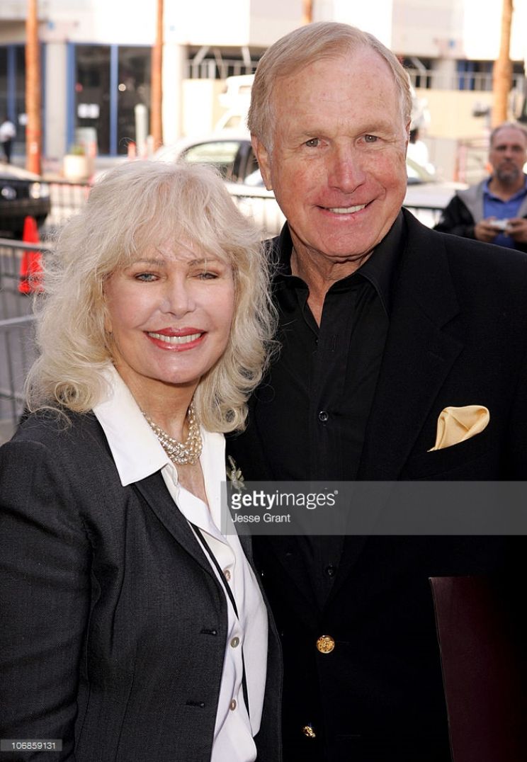 Wayne Rogers