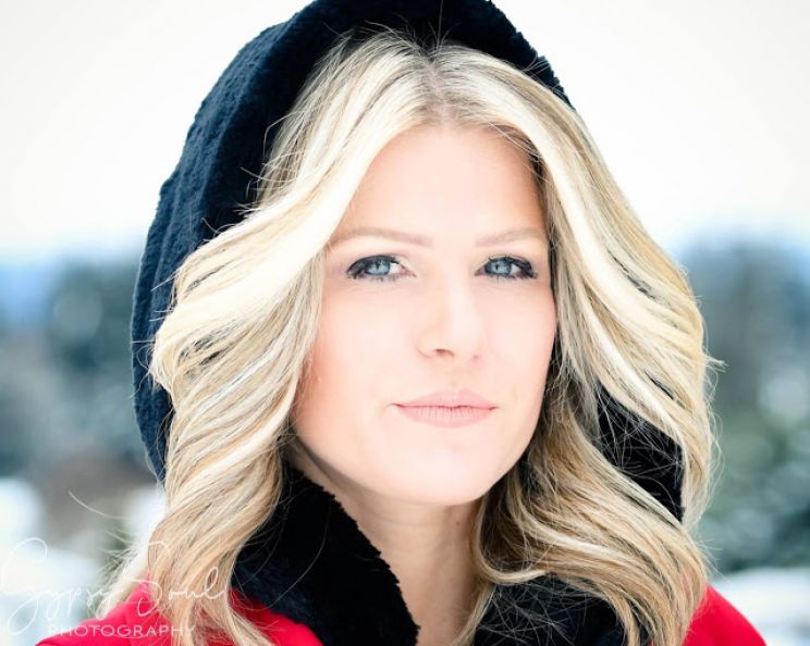 Wendy Calhoun