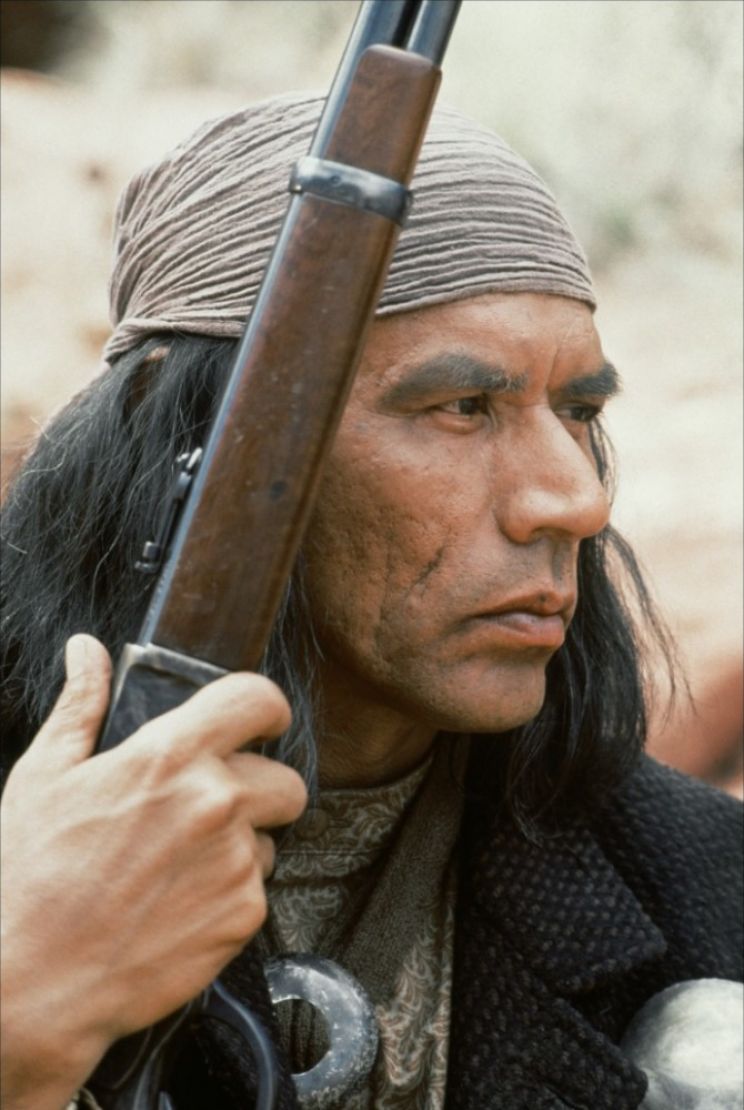 Wes Studi