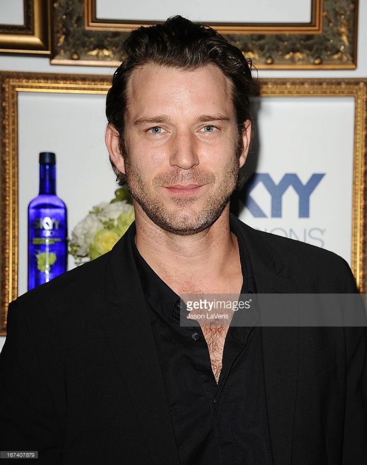 Wil Traval