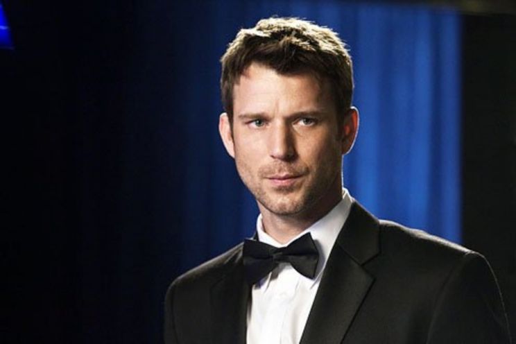 Wil Traval