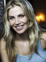 Willa Ford #736009 picture (Portrait Medium)